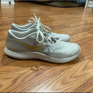 Ladies Nike Running Shoes